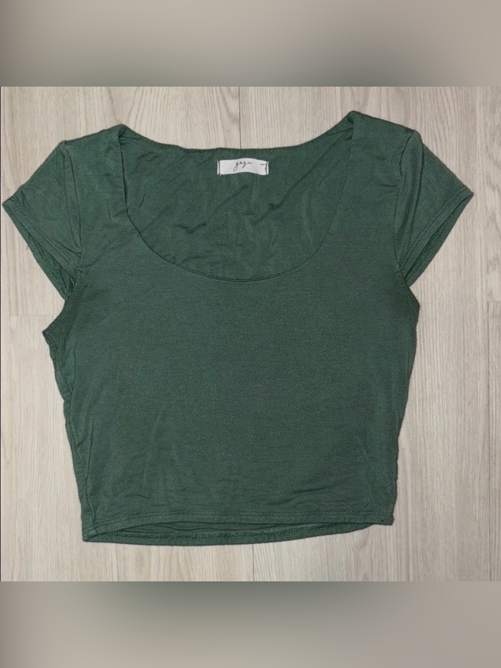 GAZE Green Crop Top small